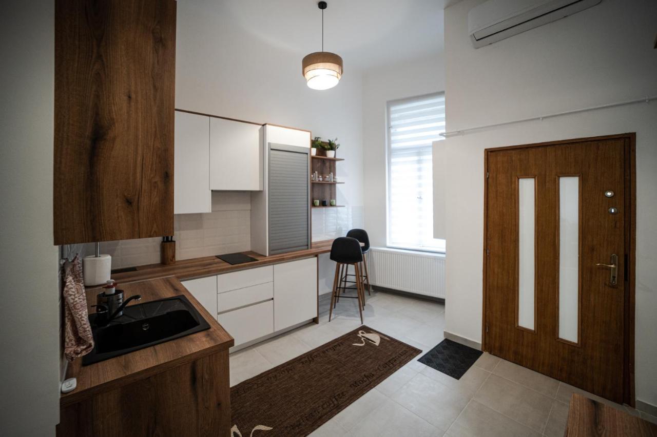 Volenter Lux Apartment Uno Baja Bagian luar foto