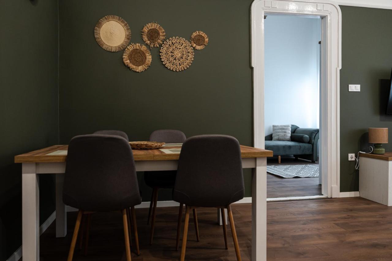 Volenter Lux Apartment Uno Baja Bagian luar foto