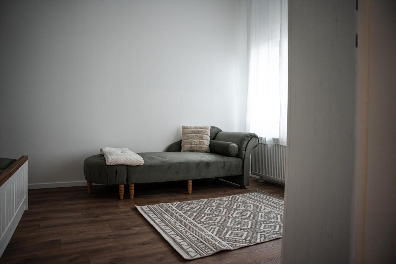 Volenter Lux Apartment Uno Baja Bagian luar foto